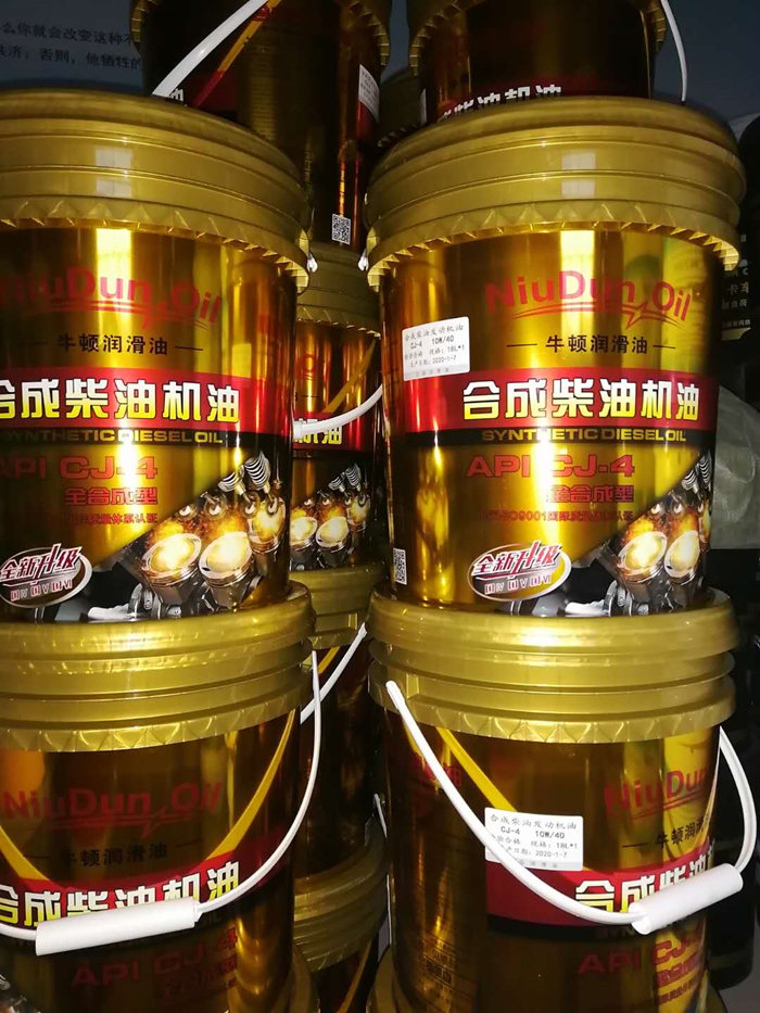 解决小型齿轮箱润滑脂干碳化难题的方法